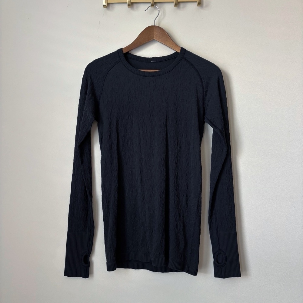 Lululemon Black Animal Print Rest Less Pullover Top Sz 4